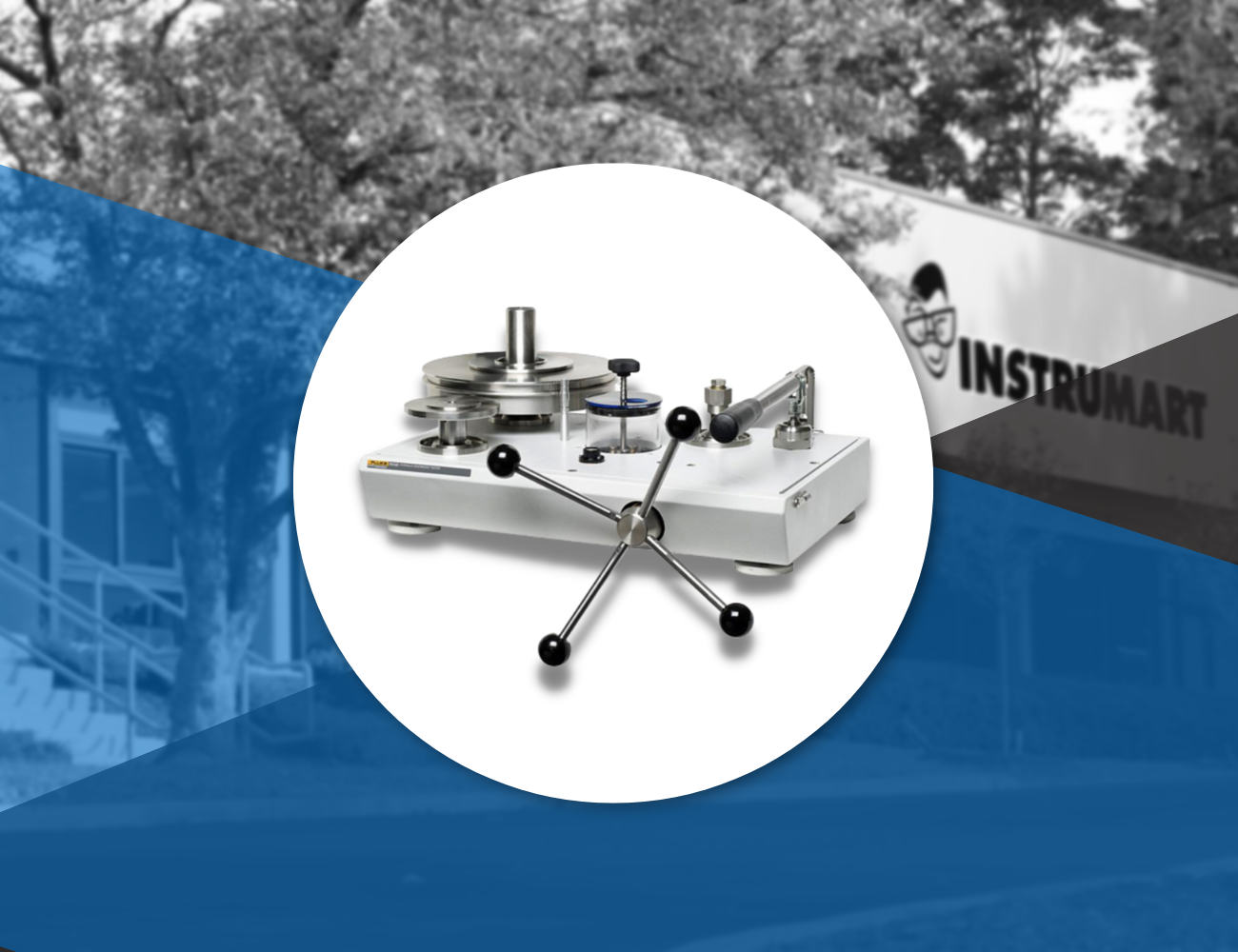 Deadweight Tester for Calibrating Pressure Devices